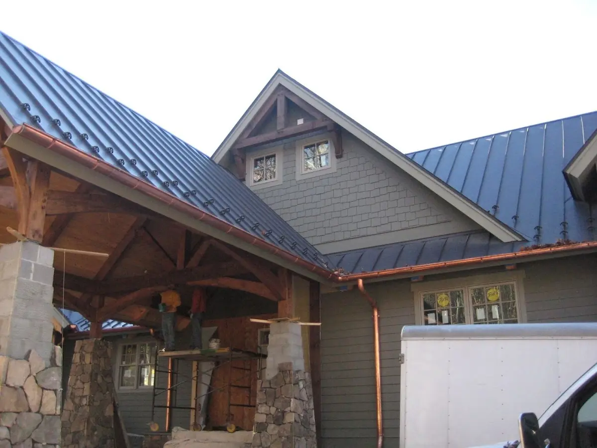 Craftsman Roofing team delivering quality roofing work in Greenfield Heights